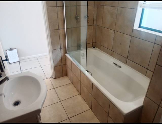 2 BEDROOM SECTIONAL TITLE FOR SALE IN SHELLY BEACH